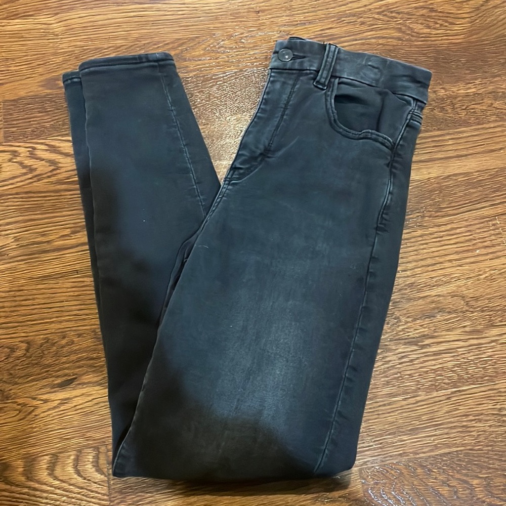 American Eagle Black Distressed Skinny Jeans